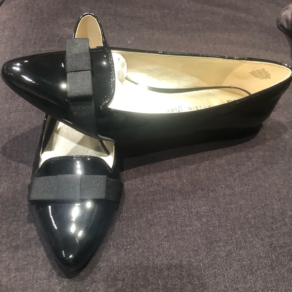 Anne Klein dress flats